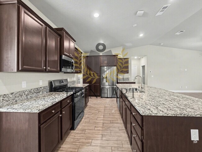 Foto del edificio - 1132 S Simon St