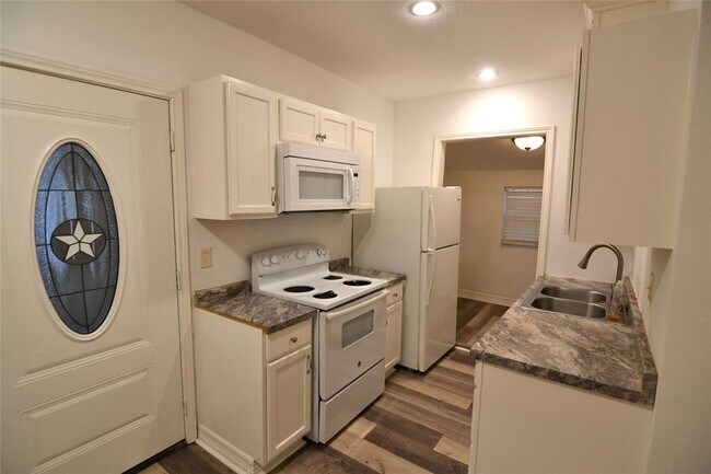 Foto del edificio - 1-212 Graham St