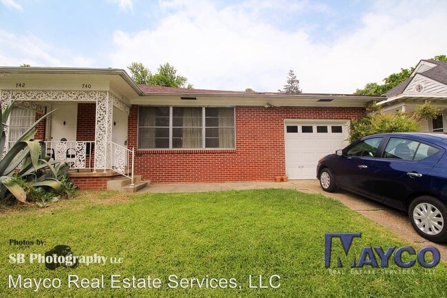 Foto del edificio - 742 Dudley Dr