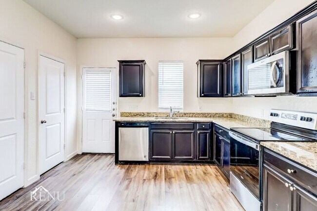 Foto del edificio - 6218 Old Bridge Way