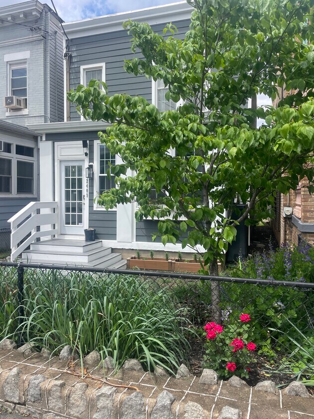 Foto principal - 2409 Shannon Pl SE