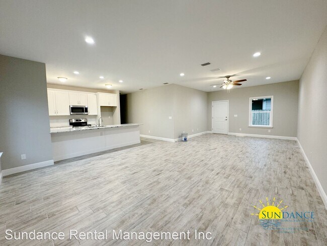 Foto del edificio - 3 br, 2 bath House - 17 Cape Drive, Unit B