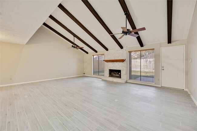 Foto del edificio - 21214 Park Bend Dr