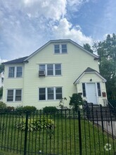 Building Photo - 149 Bonner St