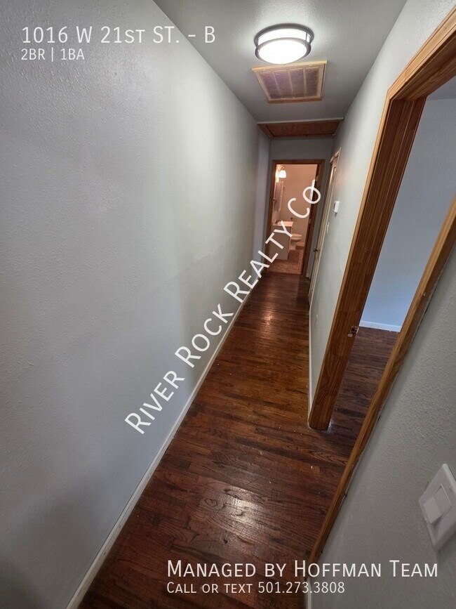 Foto del edificio - 1016 W 21st St