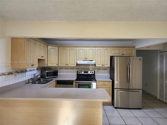Photo - 120 SW 80th Ave House