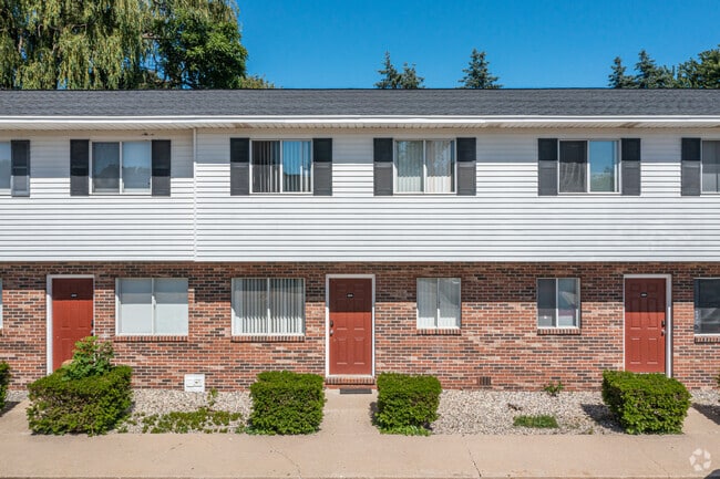 40-Bed Multifamily Asset - Colony East Apartments