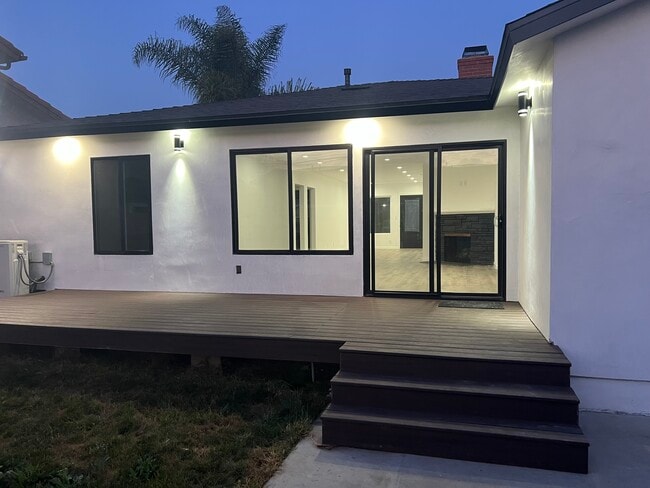 Foto del edificio - 10915 Cord Ave