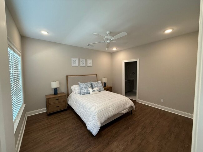 Ivy Lane - Ivy Lane Townhome