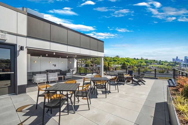 Building Photo - Ondine Apartments