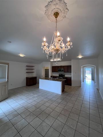 Building Photo - 904 Platinum Dr
