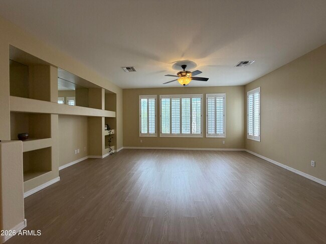 Foto del edificio - 2902 W Haley Dr