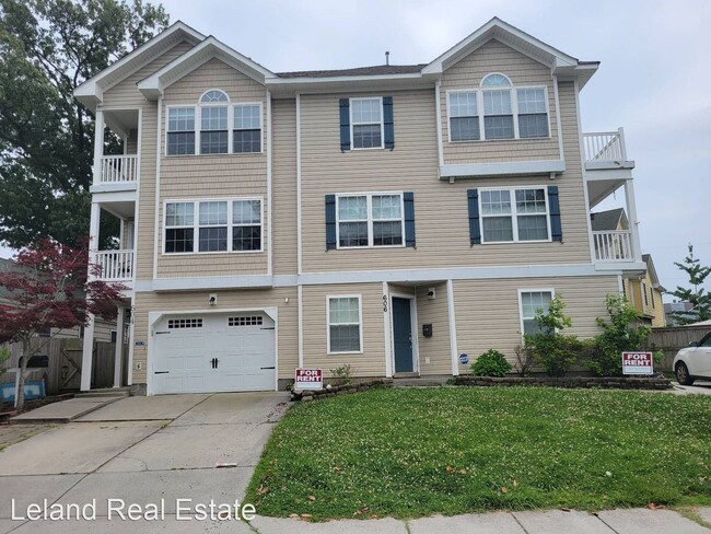 Foto del edificio - 3 br, 3.5 bath House - 606 Lake Drive