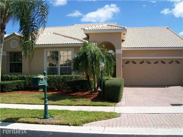 Foto principal - 23268 Alora Dr