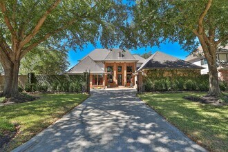 Building Photo - 1818 Brookchester Dr