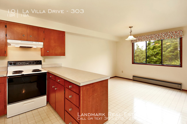 Building Photo - 101 La Villa Dr