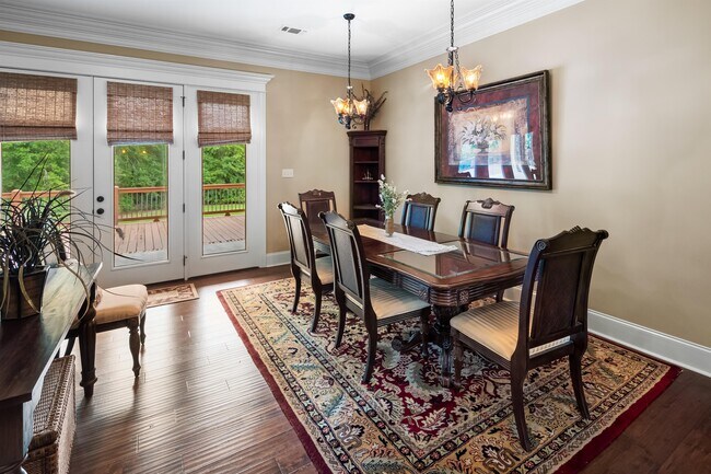 Building Photo - 18523 Pecan Ln