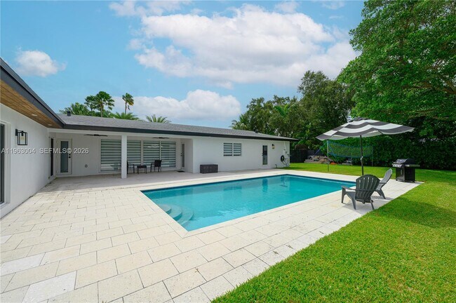 Foto del edificio - 8605 SW 162nd St