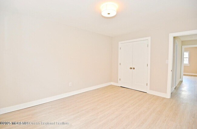 Building Photo - 168 Esmeralda Ct