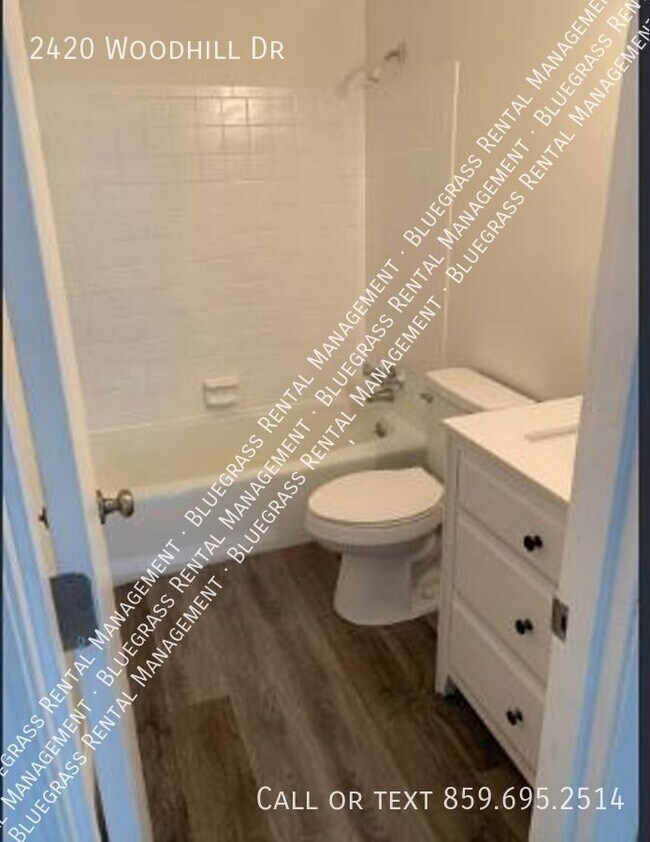 Foto del edificio - Spacious 2 bedroom 1 bath off Richmond Road!