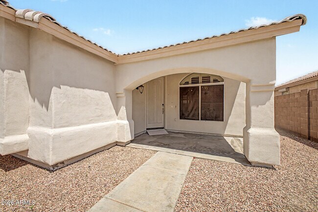 Foto del edificio - 678 W Fremont Dr