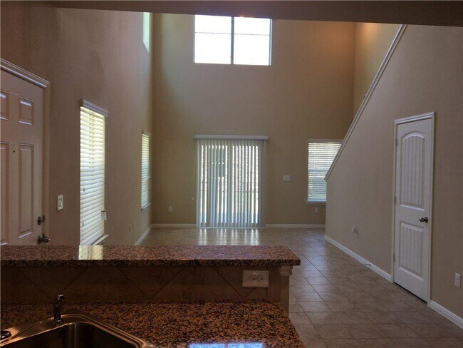 Foto del edificio - 516 E Slaughter Ln
