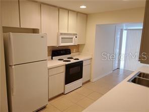 Building Photo - 1108 Apple Terrace