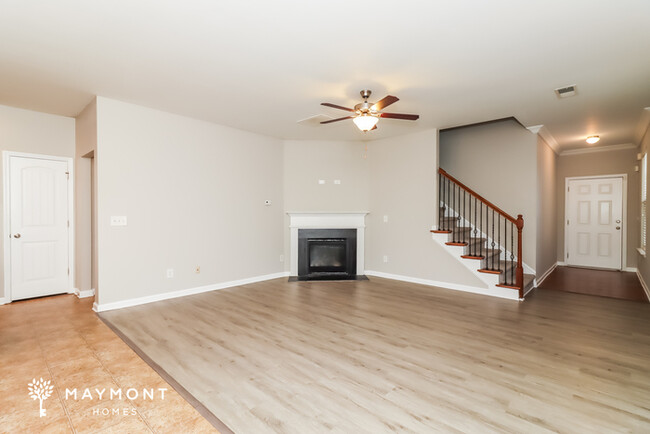 Building Photo - 2217 Capella Cir SW