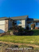 Building Photo - 5482-5486 Monterey Dr SE