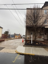 Building Photo - 3253 Ward St