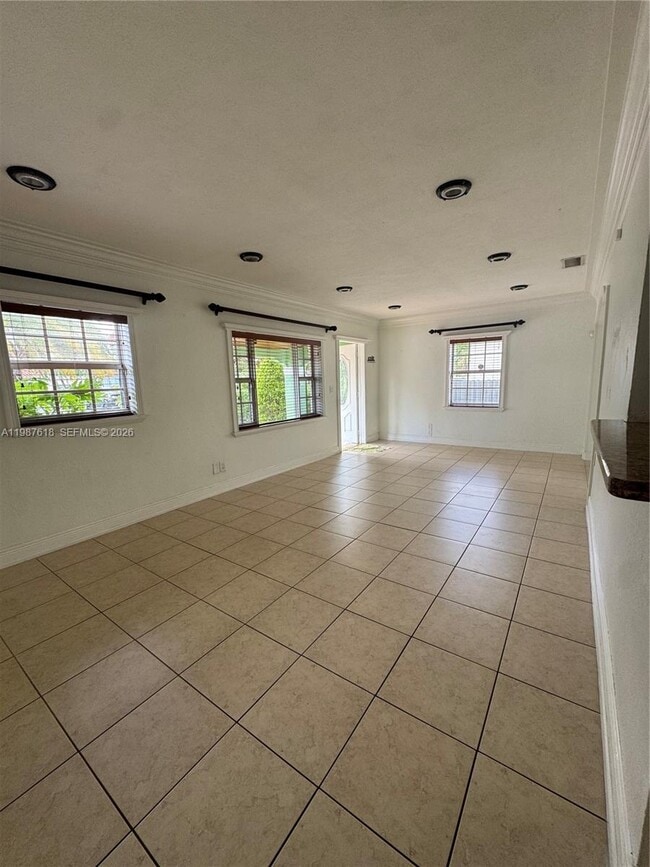 Foto del edificio - 551 E 60th St