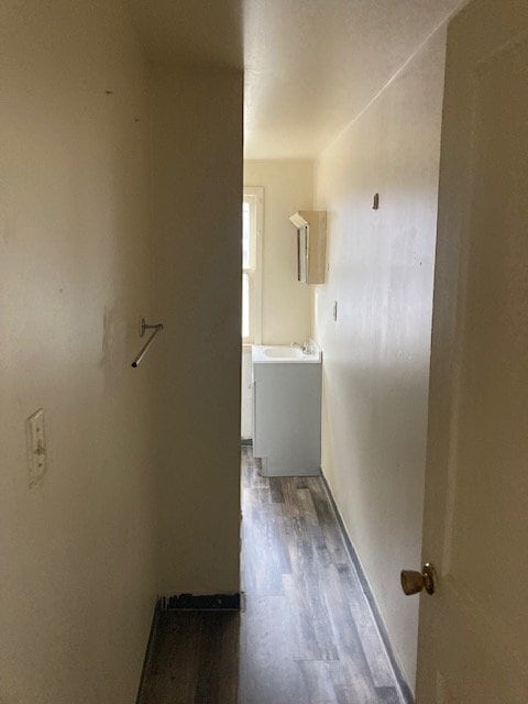 Building Photo - 106 E Poplar St