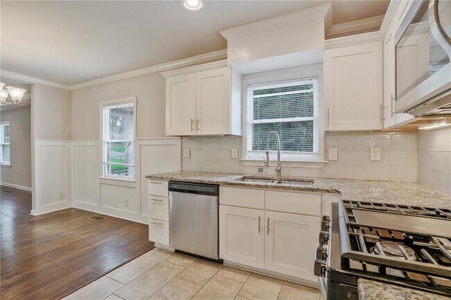 Foto del edificio - 1834 Ridgeland Dr