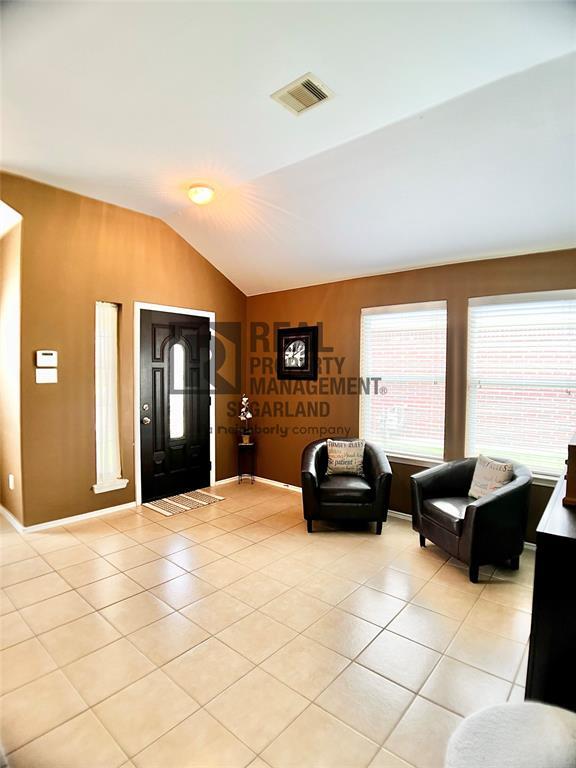 Foto del edificio - 7626 Butler Lakes Ct