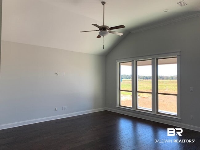 Building Photo - 916 Charleston Loop