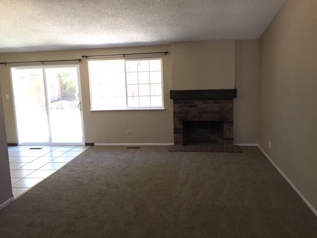 Building Photo - Pretty in Beige - Sparks 4 Bedroom Single ...