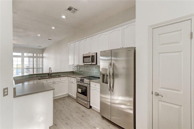 Foto del edificio - 2918 Ranch Rd 620 N