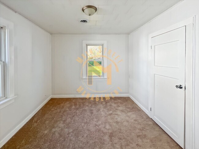 Foto del edificio - 2 Bed 1 Bath Single Family Home