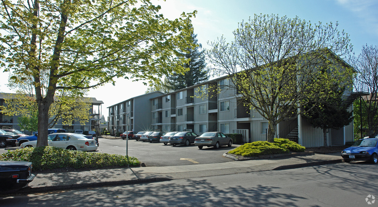 Foto principal - Ashwood Apartments - Upcoming Vacancy in July