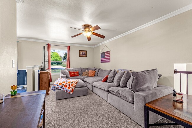 Building Photo - 7115 Grand Valley Dr