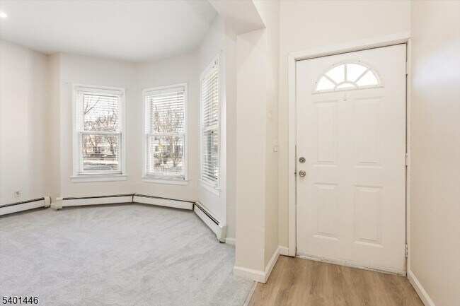 Foto del edificio - 55 Greenwood Ave