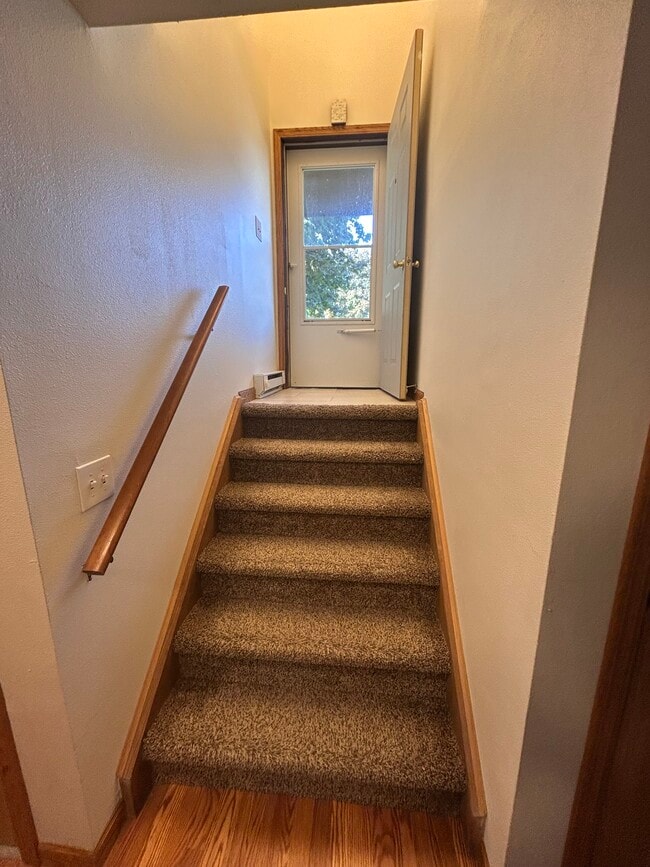 Building Photo - 640 S Colonial Pky