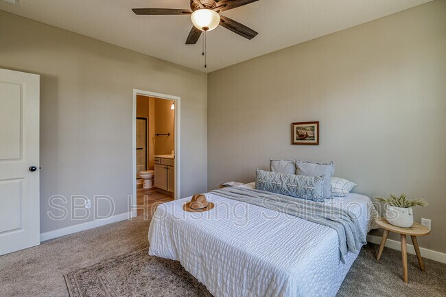 Foto del edificio - 27417 E Oak View Dr