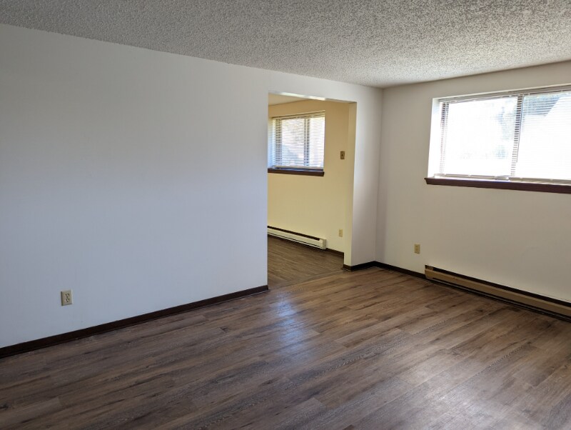 25 Barton Ct Unit 1, Tonawanda, NY 14217 Room for Rent in Tonawanda