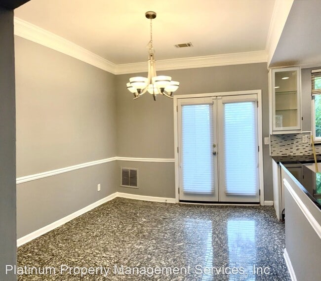 Building Photo - 2 br, 2.5 bath House - 3922 Hancock Cir