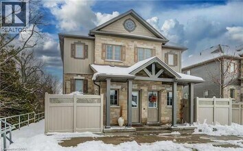 Building Photo - 931 Glasgow St