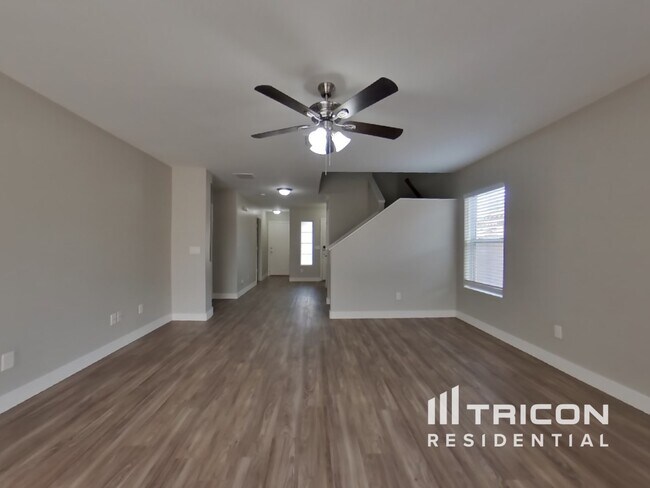 Foto del edificio - 41256 W Cahill Dr