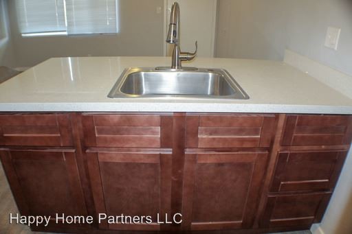 Building Photo - 2530 35th Ave