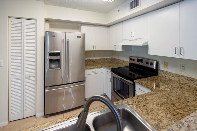 Foto del edificio - 4808 State Rd