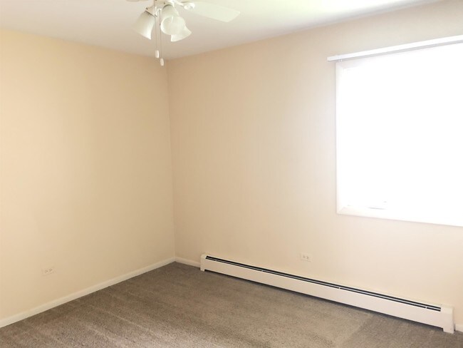 Building Photo - 1253 Fairwood Ct